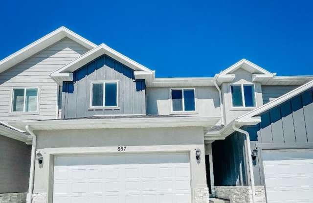 Brand New Idyllic Townhome in AF