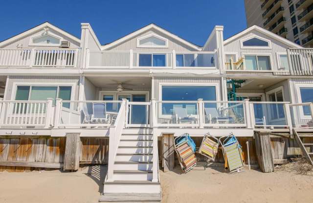 9703 Beach Ave