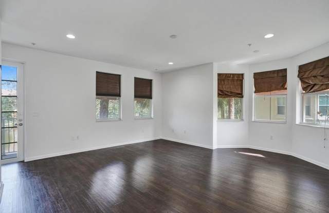 3915 Passion Flower Rd