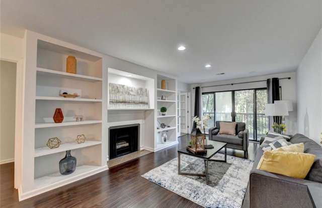 2 Bedroom 2 Bath in Buckhead