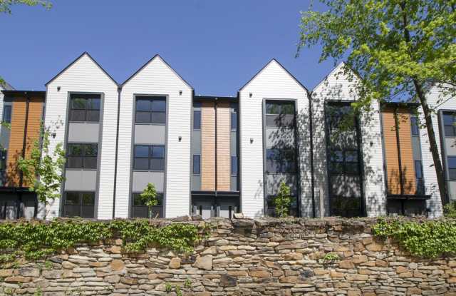 Reserve Overlook - Student Housing