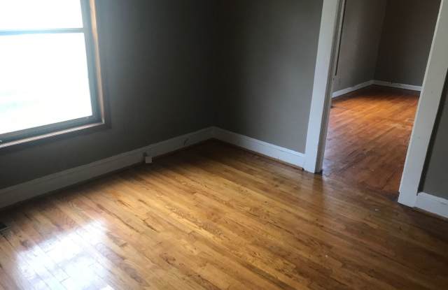 027 -G1- 1310 Stroud Ave Gadsden