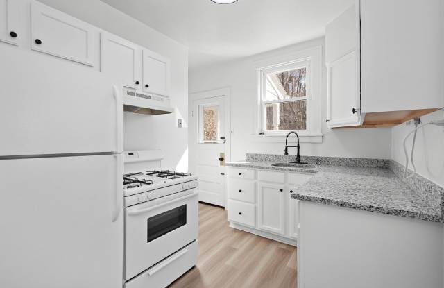 CHARMING 2 BEDROOM AVAILABLE NOW IN PITTSBURGH - BRAND NEW RENOVATIONS! FEATURING ATTACHED GARAGE  CENTRAL A/C! - 1202 Free Lane, Allegheny County, PA 15145