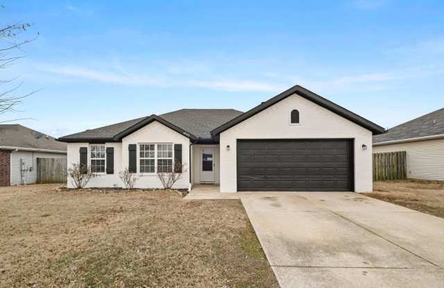 3 Bedroom 2 Bathroom Home Ready For Move-in ASAP!