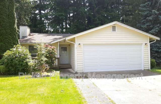 Photo of 1504 NW Lakehill Cir.