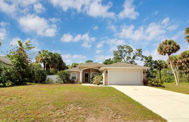 Photo of North Port Annual Pool Home for Rent