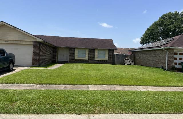 2436 Tattersall Drive - 2436 Tattersall Drive, Woodmere, LA 70058