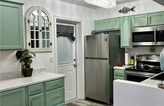 3330 Royal Canadian Trace unit: 2