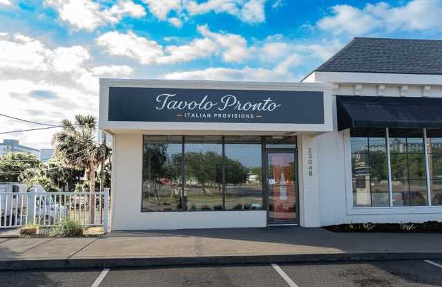 2304 N Kings Hwy.