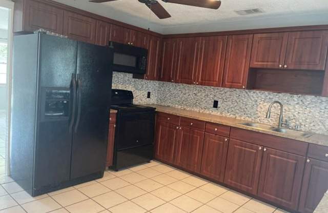 4425 Steven Road W, Lake Worth, FL 33461