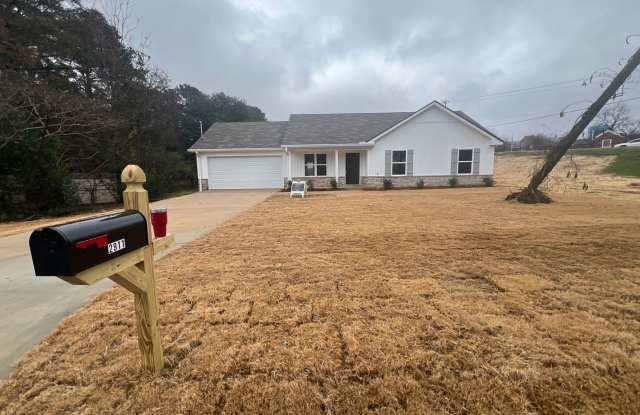 Newly built 3 bedroom 2 bathroom in East Tuscaloosa