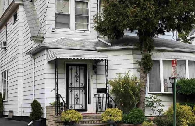 61 LINCOLN AVE - 61 Lincoln Avenue, Cliffside Park, NJ 07010