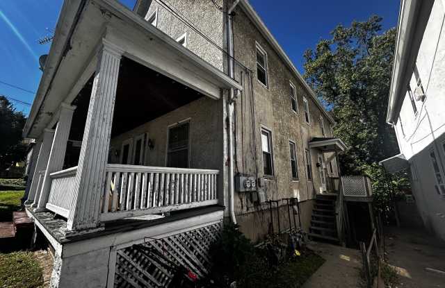 1115 Monroe Avenue unit: 2Nd Floor