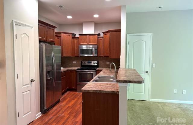 2527 Early Flight Drive