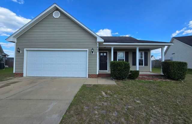 3 Bedroom, 2 Bath Home in a Cul-de-sac with a 2 Car Garage.