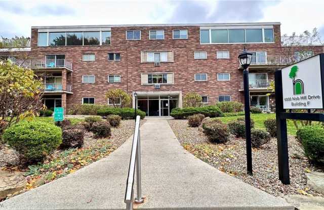 Photo of 6000 Nob Hill Drive