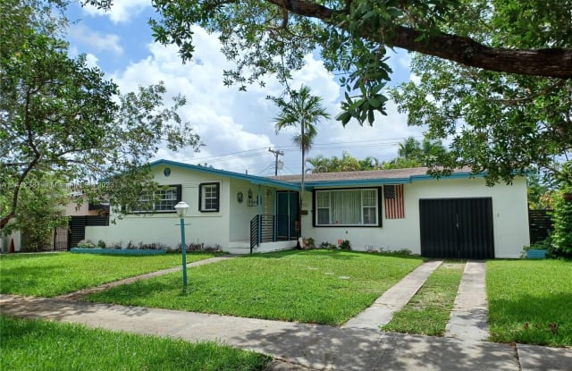 8500 SW 16th St - 8500 Southwest 16th Street, Westchester, FL 33155