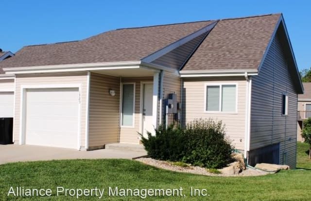 1325 Newfoundland Dr. - 1325 Newfoundland Drive, Manhattan, KS 66503