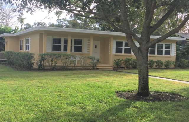 Spacious 3-Bedroom Home in Rio Vista - One Block from the River!