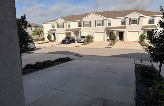 17534 CRESCENT MOON LOOP