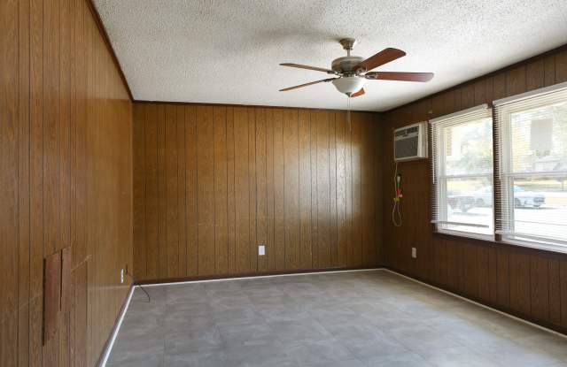 1049-B Rulnick Street