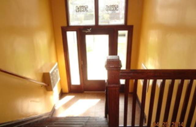 7604 S Union AveApt. 3