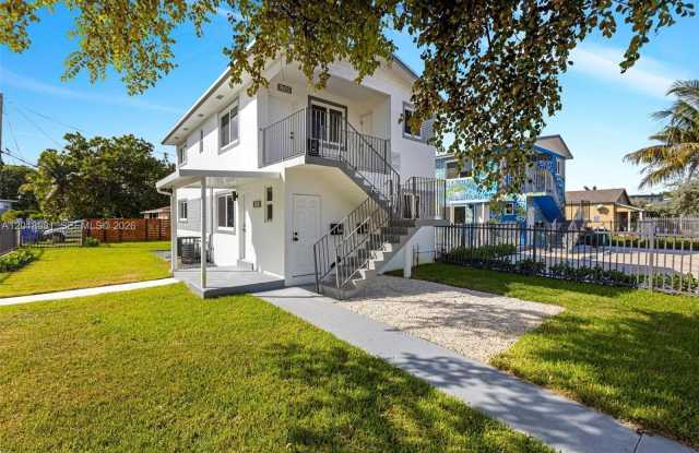 7600 N Miami Ave