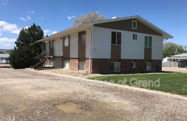 2855 Elm Circle