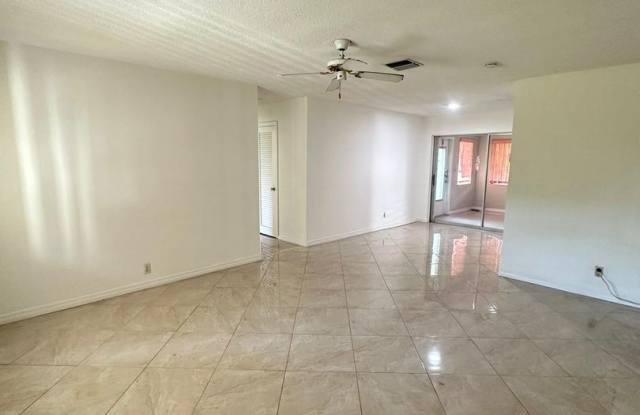 Tamarac Single Family 2 bedroom, 2 bath on a Canal, 55+