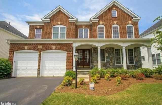 42113 PORCH LIGHT DRIVE