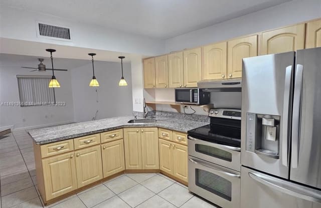 1919 SW 107th Ave - 1919 Southwest 107th Avenue, University Park, FL 33165