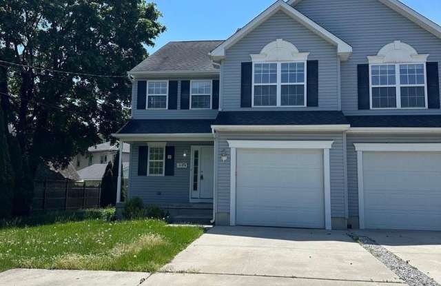 Photo of 310 W HIGH STREET