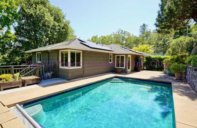 Photo of 10 Idalia Ct