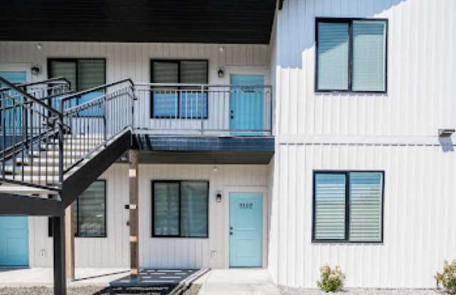 676 Carlow 7th North - 1201