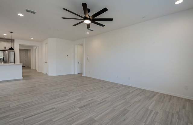 Spacious New Build 4 Bed/3 Bath in Vistancia