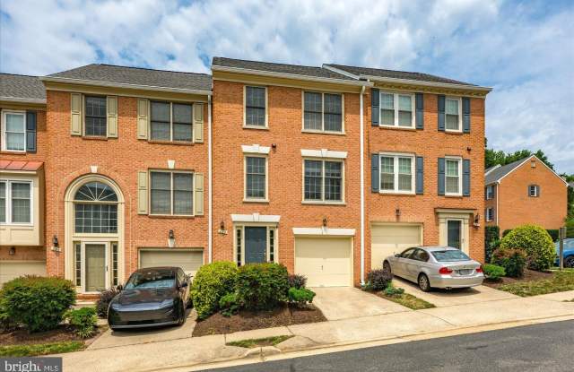 299 S PICKETT Street