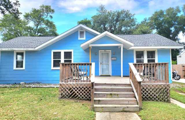 Photo of Ideally Located 3 Bedroom 2 Bath Pensacola home