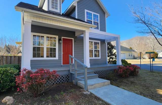 Black Mountain Rental-Cotton Creek Neigborhood