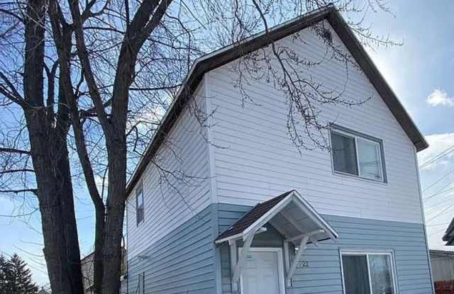 AVAILABLE JUNE - 2 Bedroom Single Family