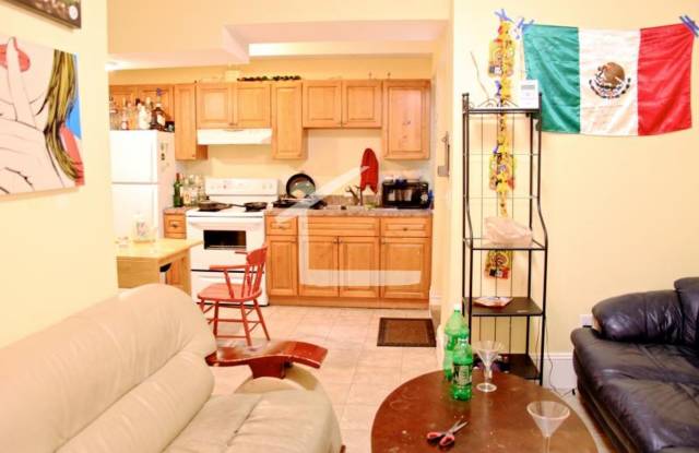 Photo of HOT FENWAY LISTING!!!!!