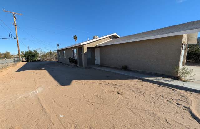 Perfect Family Home: 3-Bedroom, 2-Bath Gem