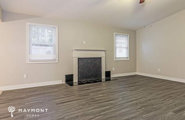 8404 Park Ridge Lane