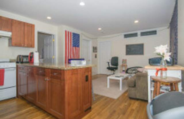 AMAZING BROOKLINE 3 BED!!!!