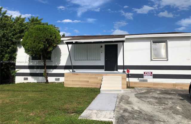 719 SW 8th Ave - 719 Southwest 8th Avenue, Hallandale Beach, FL 33009