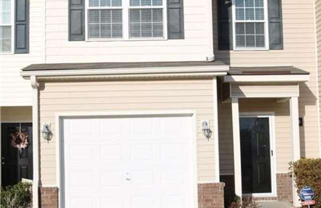 Photo of 3 bd/2bth Available 11/9