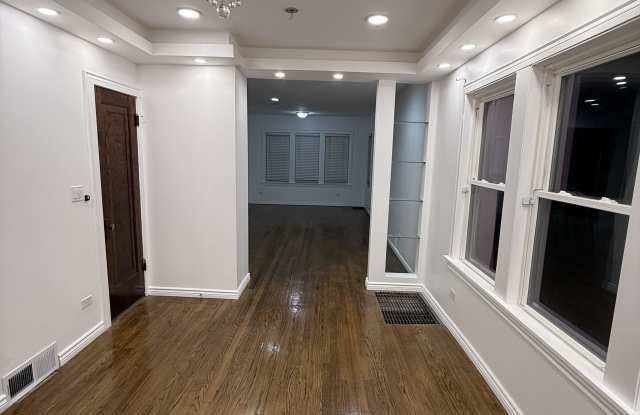 1017 South Harlem Avenue