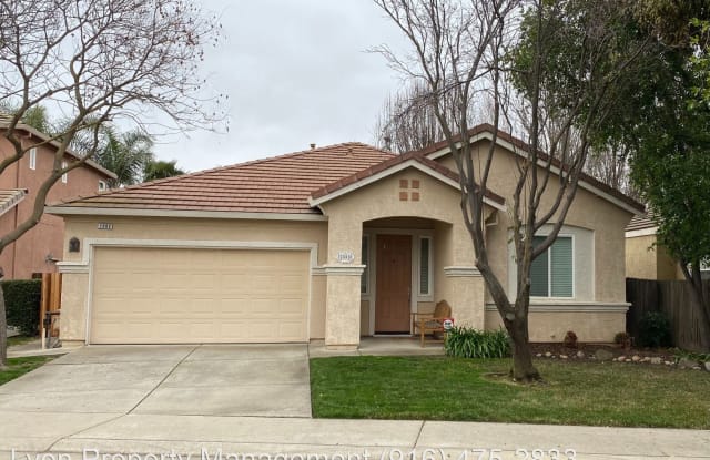 2808 Roseau Way - 2808 Roseau Way, Sacramento, CA 95833