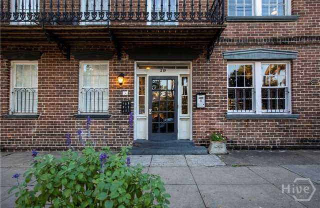 219 Abercorn Street