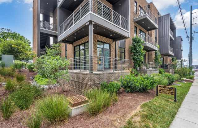 1403 Martin Street - 1