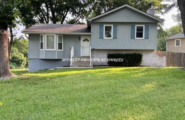 Beautiful 3 Bedroom Home in Lee's Summit